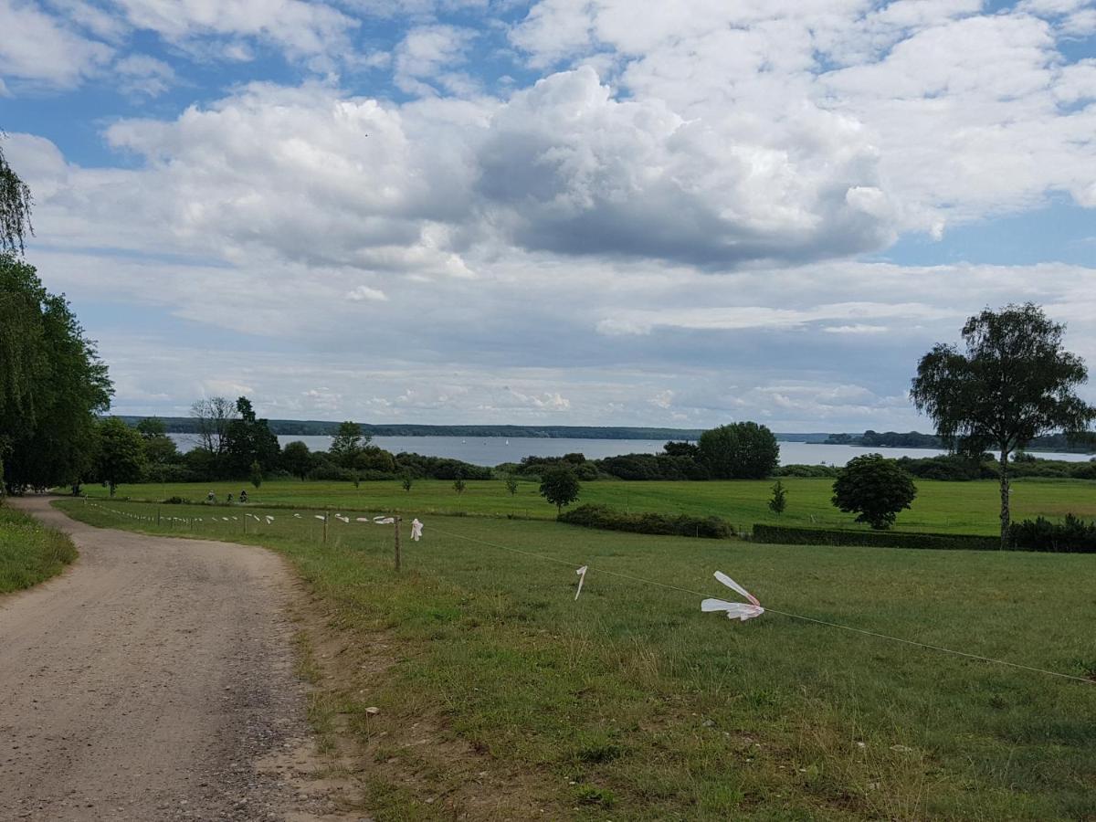Ferienhaus Plau Am See, Direkt Am Wasser Exterior photo